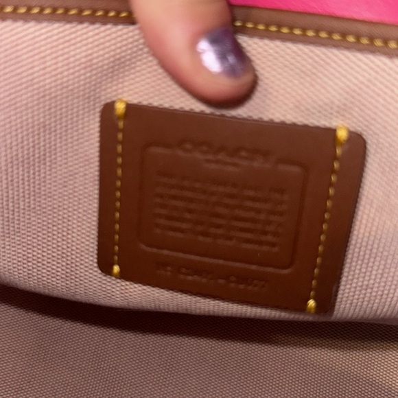 Coach dragonfruit Tabby backpack - Picture 12 of 14